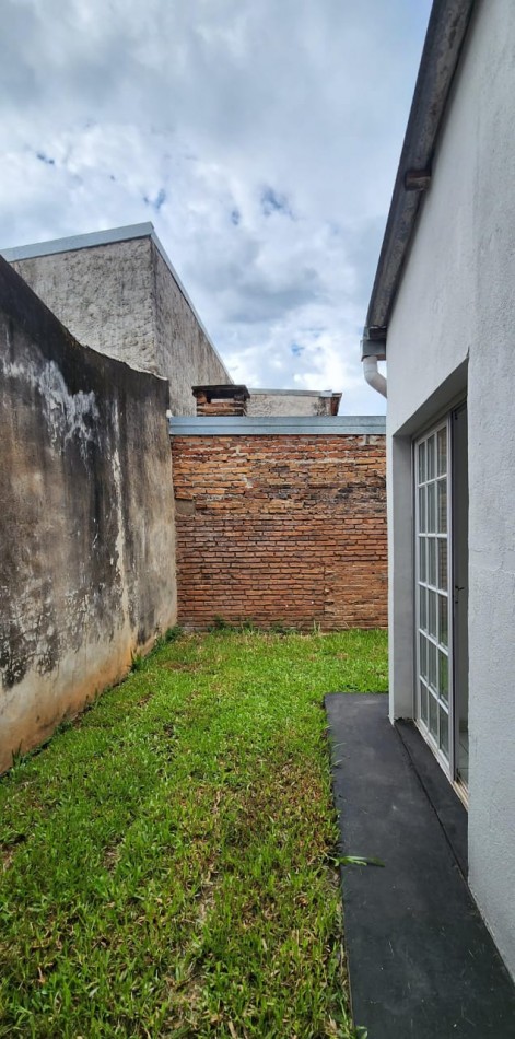 Casa en venta zona Avenida Zapiola y Avenida Centenario Posadas. 