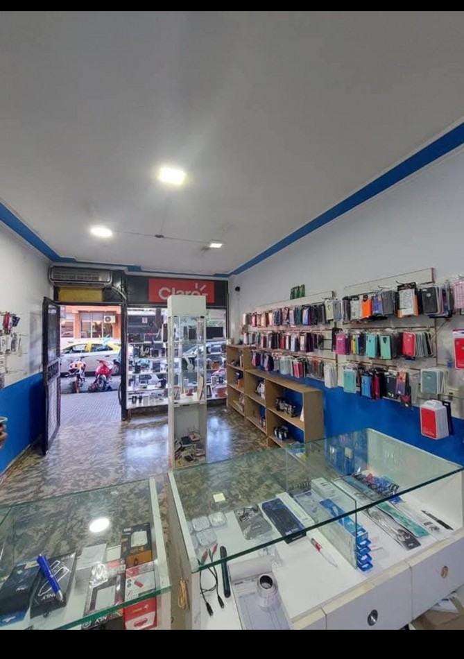 EN VENTA Local en Edificio Robinson 