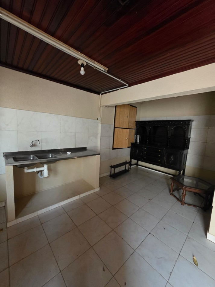 CASA + LOFT EN VENTA. BARRIO VILLA SARITA POSADAS