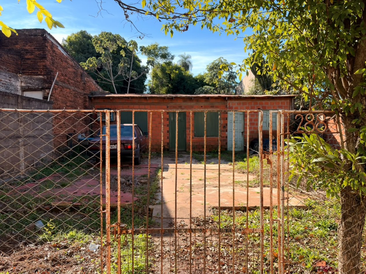PROPIEDAD EN VENTA A REFACCIONAR 