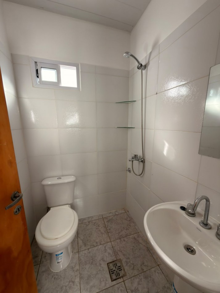 ALQUILER con DESTINO COMERCIAL O HABITACIONAL