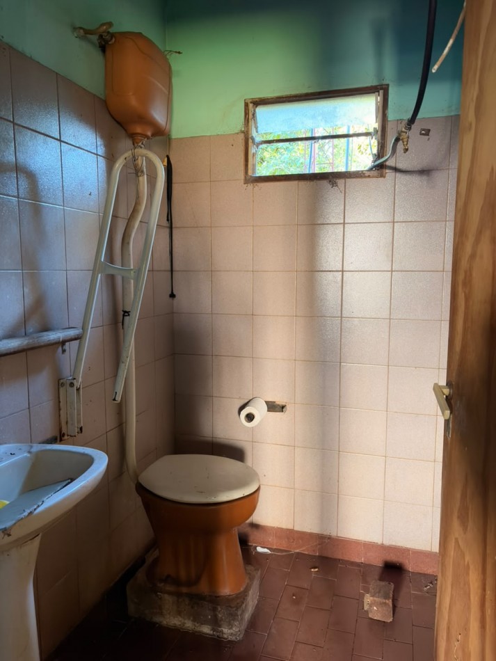 PROPIEDAD EN VENTA A REFACCIONAR 